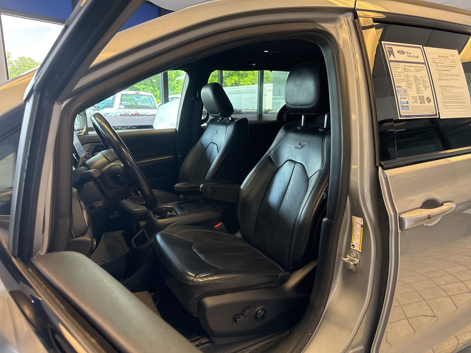 Used 2021 Chrysler Pacifica - photo 12