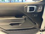 2022 Jeep Gladiator Crew Cab 4WD Pickup for sale #NJ76325A - photo 23