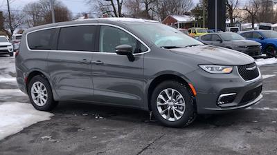 2023 Chrysler Pacifica AWD Minivan for sale #C25500A - photo 2