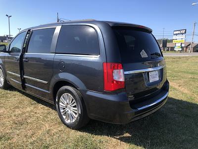 Used 2013 Chrysler Town and Country Minivan for sale #CP1525A - photo 2