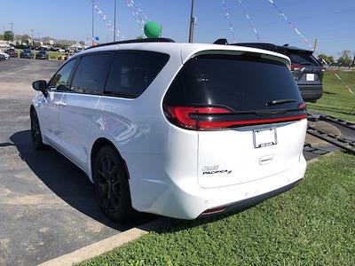 2024 Chrysler Pacifica FWD Minivan for sale #CP1580 - photo 2