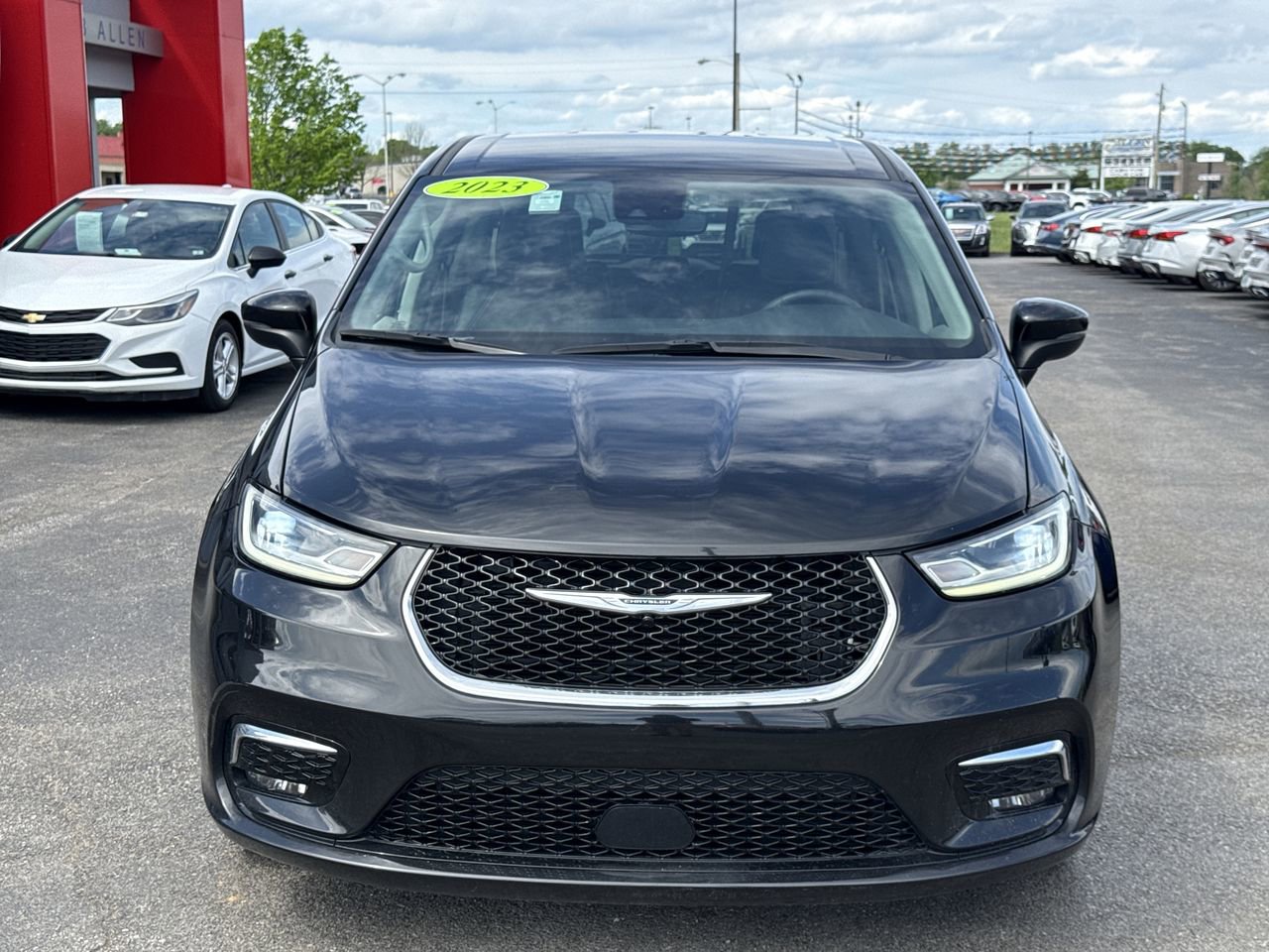 Used 2023 Chrysler Pacifica - photo 18