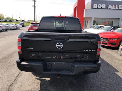 2023 Nissan Frontier Crew Cab 4WD Pickup for sale #M25333A - photo 2