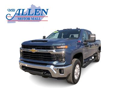 Used 2025 Chevrolet Silverado 2500 - photo 1