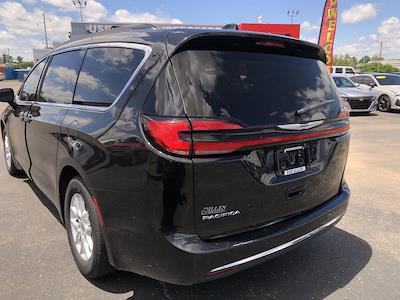 2022 Chrysler Pacifica FWD Minivan for sale #MP8376 - photo 2