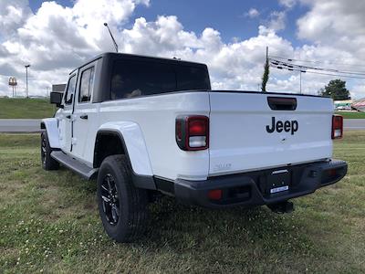 2022 Jeep Gladiator Crew Cab 4WD Pickup for sale #MP8378B - photo 2