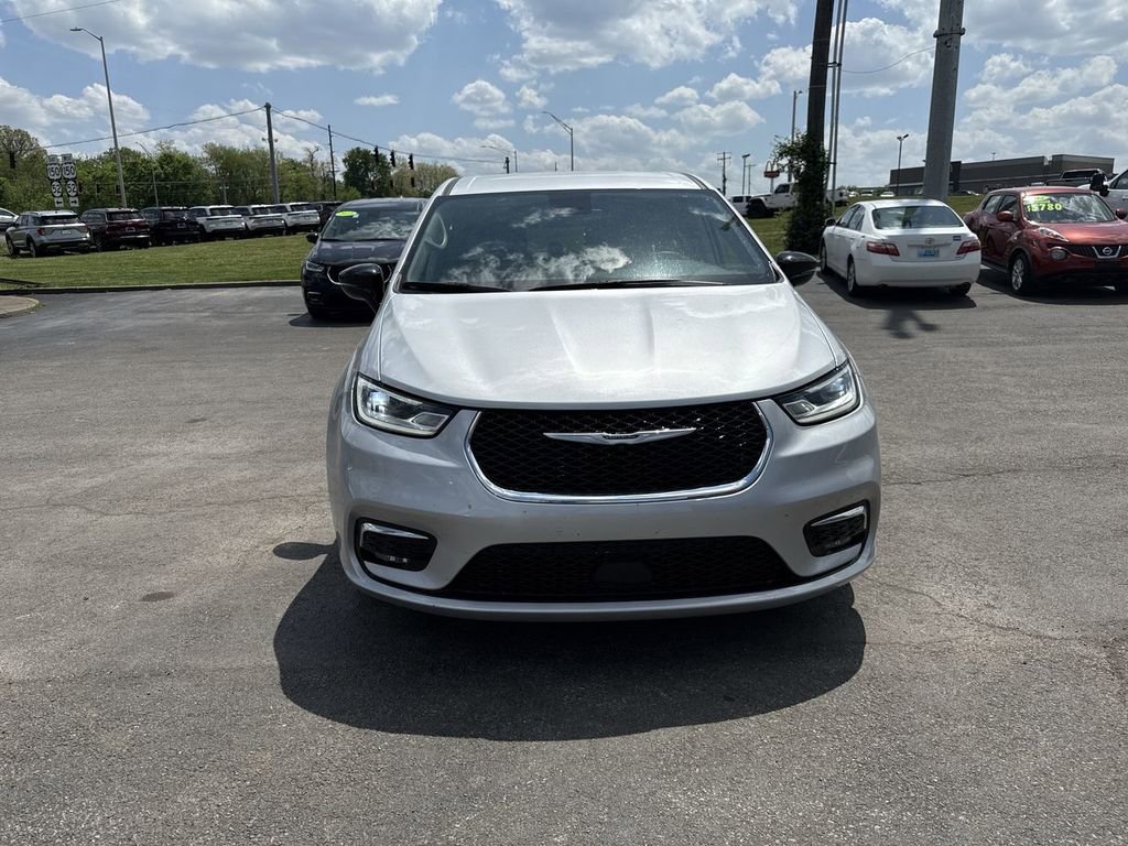 Used 2024 Chrysler Pacifica - photo 17