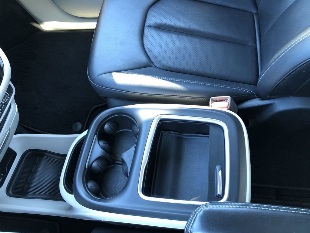 Used 2024 Chrysler Pacifica - photo 20