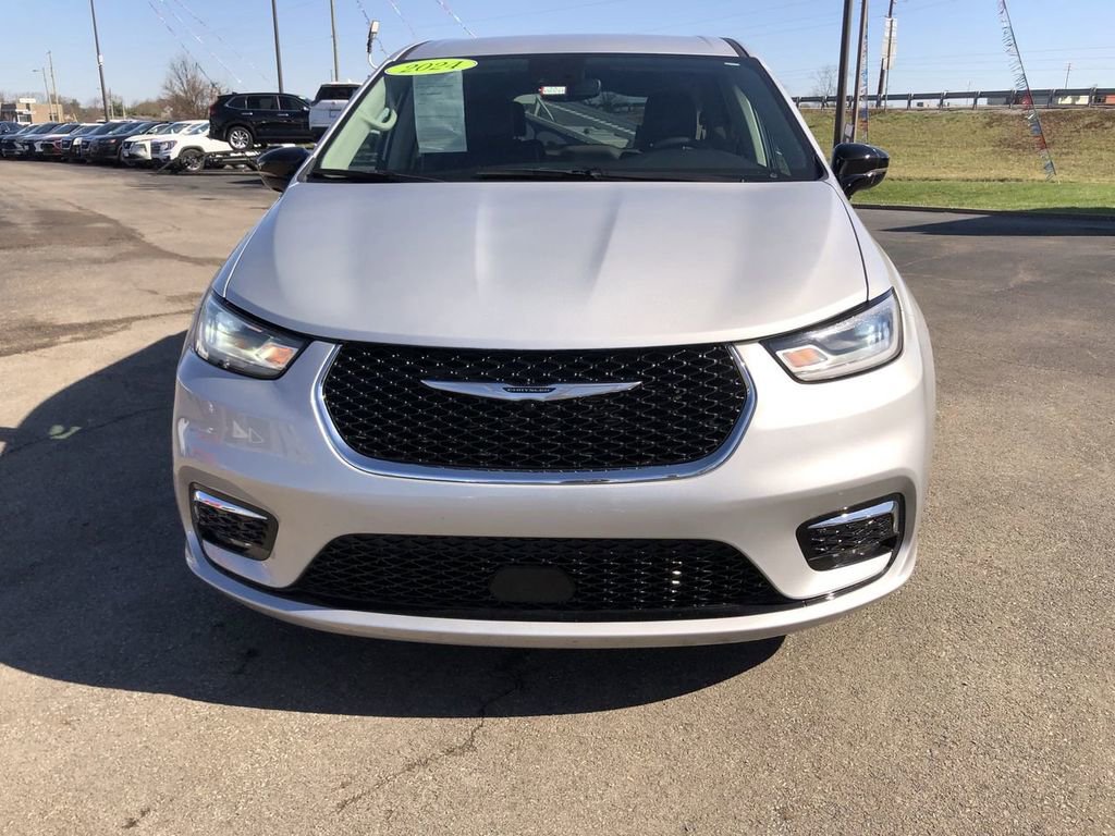 Used 2024 Chrysler Pacifica - photo 11