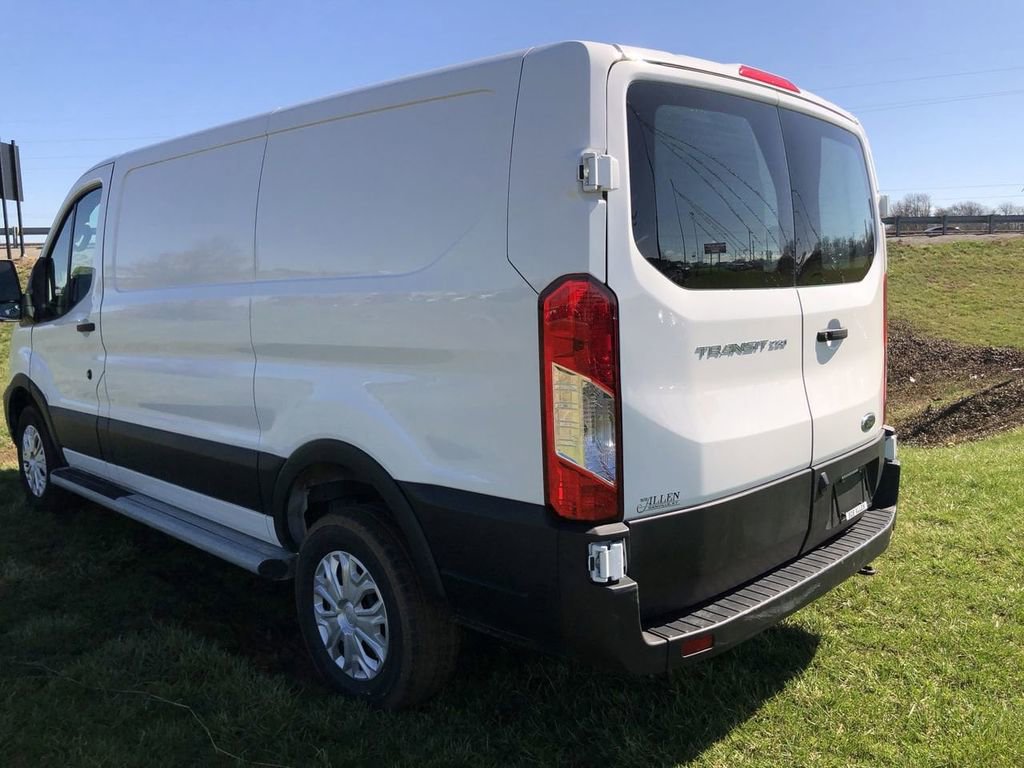 Used 2024 Ford Transit 250 - photo 5