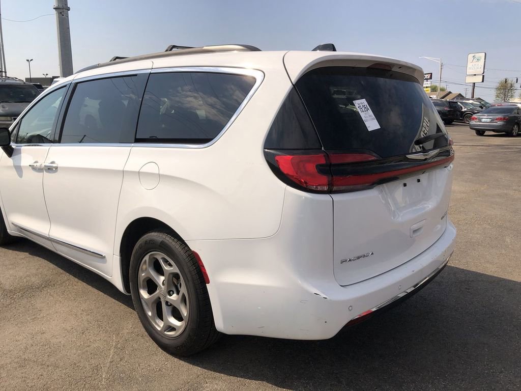 Used 2023 Chrysler Pacifica - photo 15
