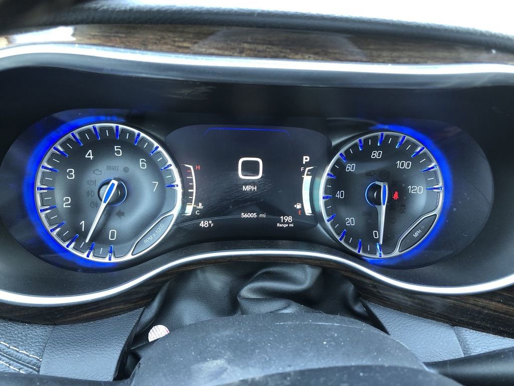 Used 2023 Chrysler Pacifica - photo 27