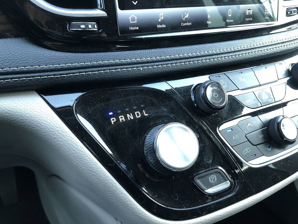 Used 2023 Chrysler Pacifica - photo 29