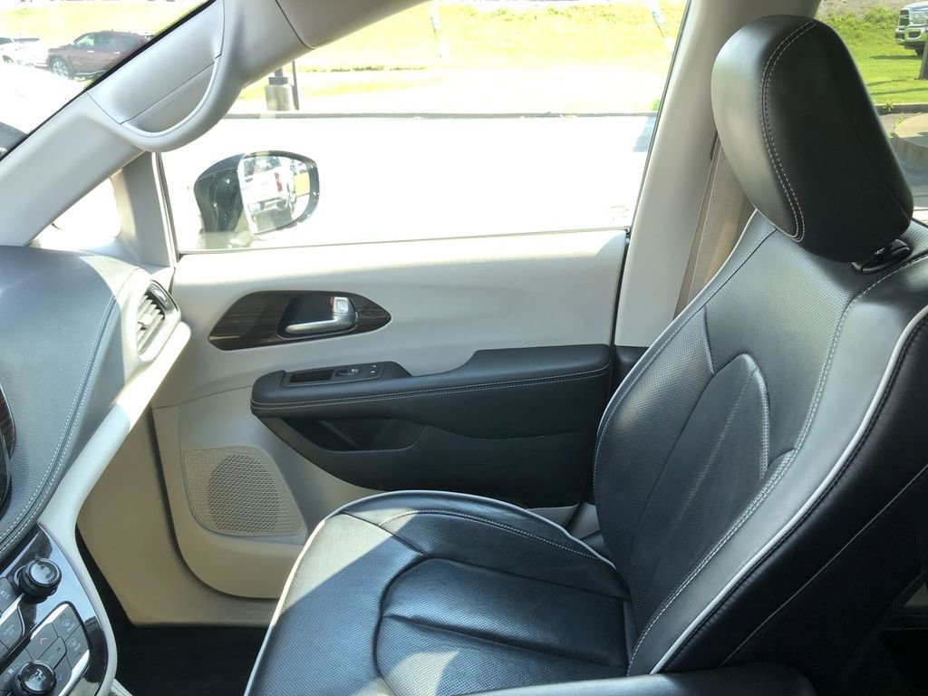 Used 2023 Chrysler Pacifica - photo 34