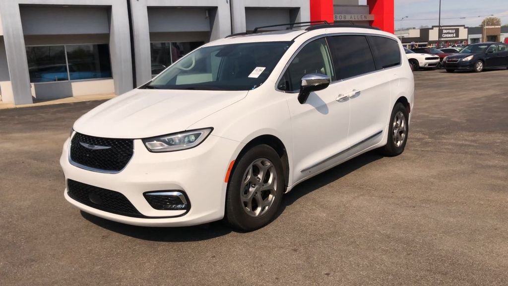 Used 2023 Chrysler Pacifica - photo 7