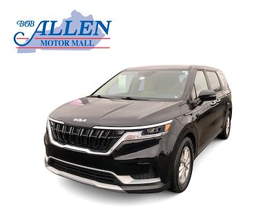 Used 2022 Kia Carnival - photo 1