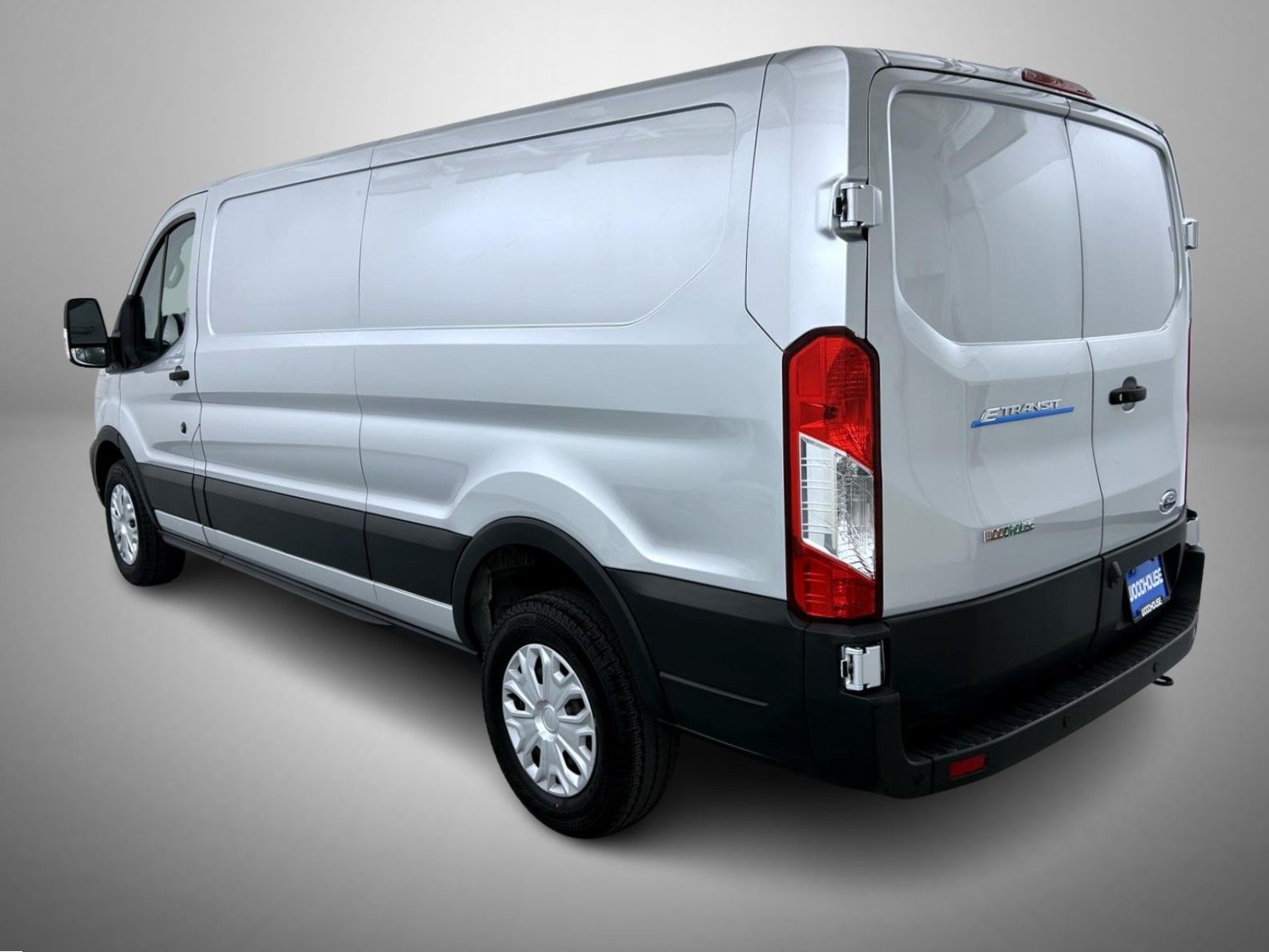Used 2023 Ford E-Transit 350 - photo 12