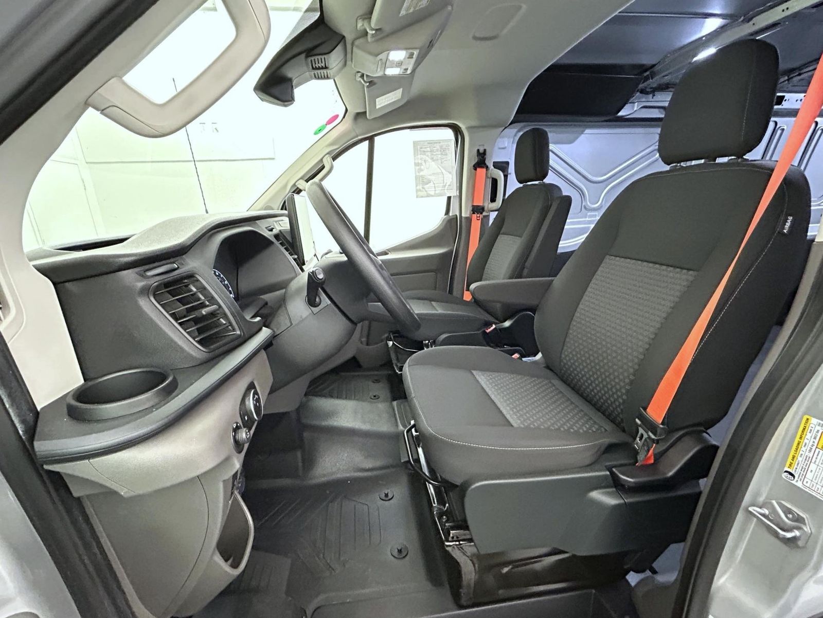Used 2023 Ford E-Transit 350 - photo 15