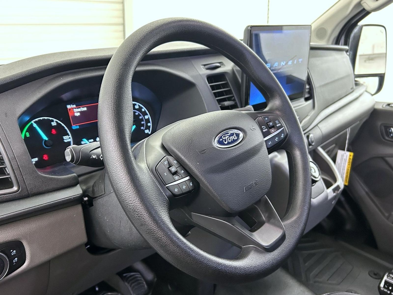 Used 2023 Ford E-Transit 350 - photo 16
