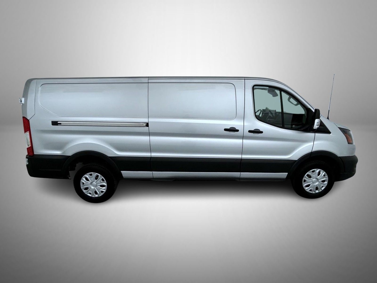 Used 2023 Ford E-Transit 350 - photo 9