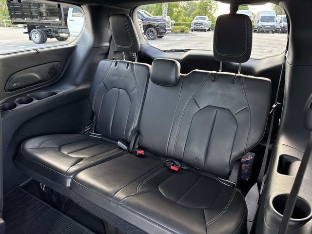 Used 2018 Chrysler Pacifica - photo 8