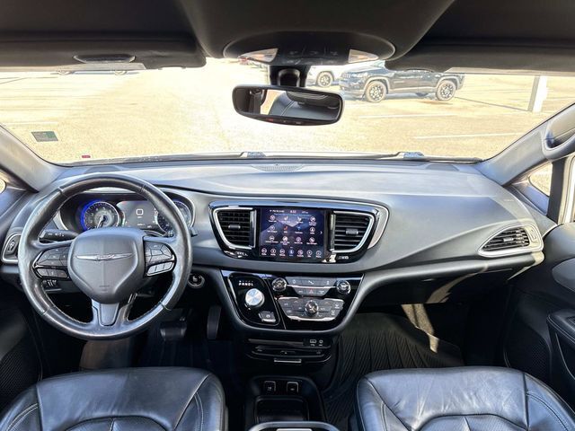 Used 2018 Chrysler Pacifica - photo 15