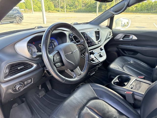 Used 2018 Chrysler Pacifica - photo 24