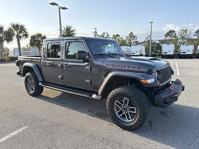 Used 2024 Jeep Gladiator - photo 1