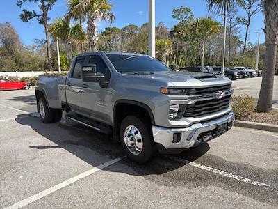 Used 2025 Chevrolet Silverado 3500 - photo 1