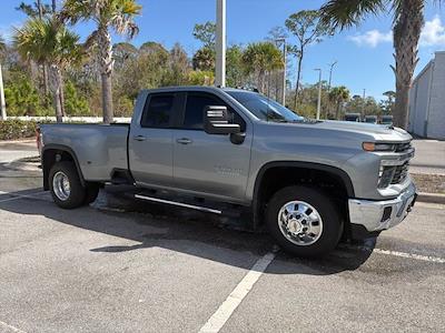 Used 2025 Chevrolet Silverado 3500 - photo 1