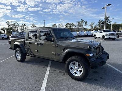 Used 2020 Jeep Gladiator - photo 1