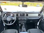 2020 Jeep Gladiator Crew Cab 4x4 Pickup for sale #N218146C - photo 12