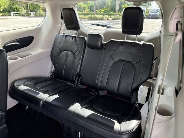 Used 2023 Chrysler Pacifica - photo 14
