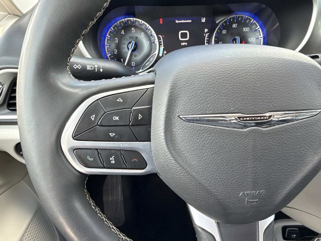 Used 2023 Chrysler Pacifica - photo 19