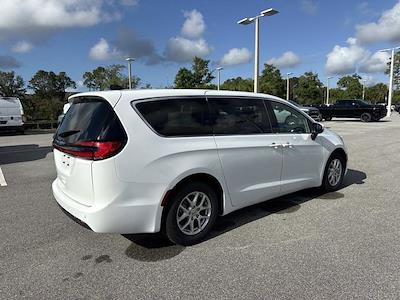 2023 Chrysler Pacifica FWD Minivan for sale #PW5772 - photo 2