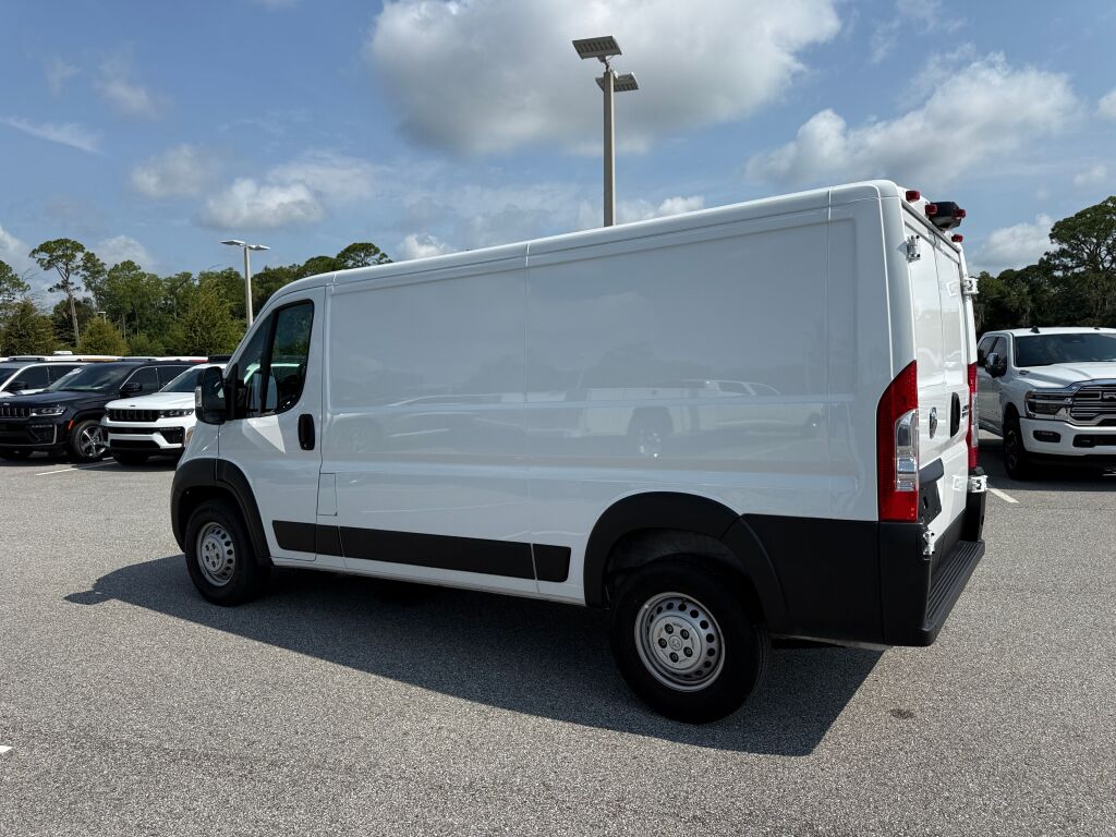 Used 2025 Ram ProMaster 2500 - photo 2