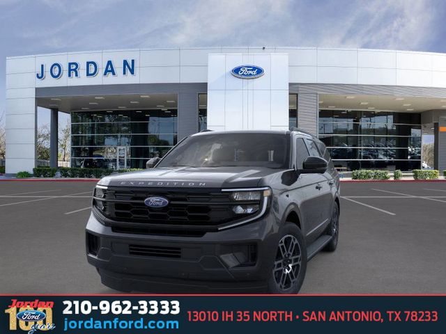 New 2025 Ford Expedition - photo 5