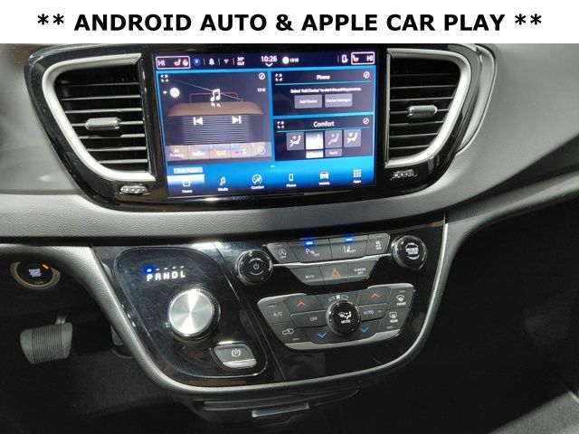 Used 2025 Chrysler Pacifica - photo 16