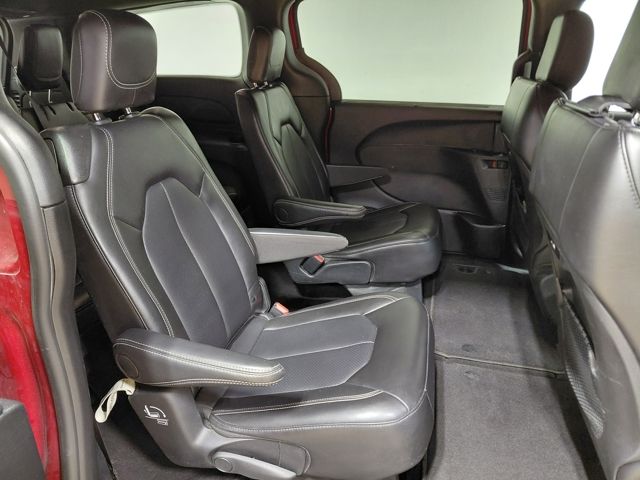 Used 2025 Chrysler Pacifica - photo 48
