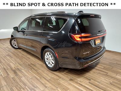 2021 Chrysler Pacifica FWD Minivan for sale #KL155 - photo 2