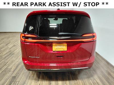 Used 2025 Chrysler Pacifica - photo 1