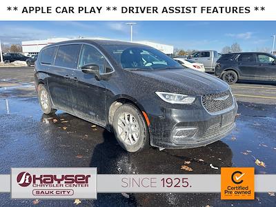 Used 2025 Chrysler Pacifica - photo 1