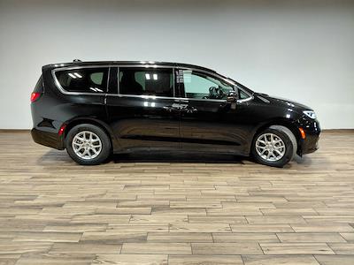 2024 Chrysler Pacifica FWD Minivan for sale #MP457 - photo 2