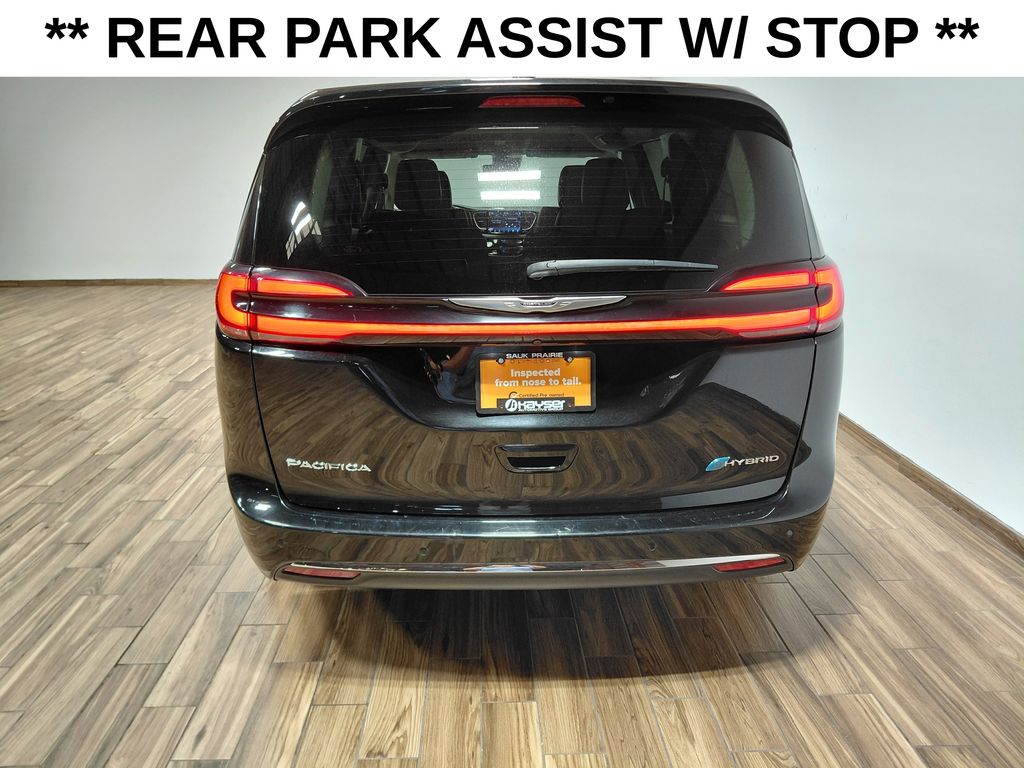 Used 2024 Chrysler Pacifica - photo 2