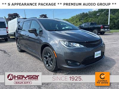 2018 Chrysler Pacifica FWD Minivan for sale #R4063A - photo 1