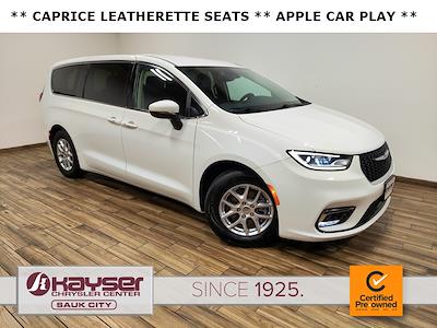 Used 2023 Chrysler Pacifica Touring L FWD Minivan for sale #MBUT10077 - photo 1