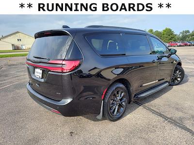 Used 2021 Chrysler Pacifica Touring L AWD Minivan for sale #UA100 - photo 2
