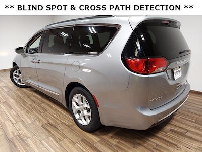 2017 Chrysler Pacifica FWD Minivan for sale #UA100A - photo 2