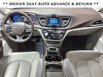 2018 Chrysler Pacifica FWD Minivan for sale #UAS11293A - photo 9