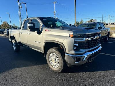 2025 Chevrolet Silverado 2500 Double Cab 4x4, Pickup for sale #119125 - photo 2